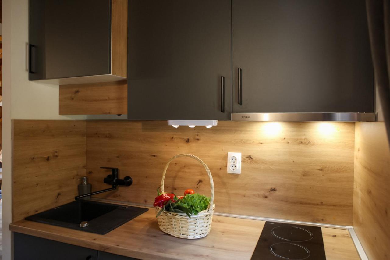 Woodenhouse With Two Apartments โอโทชาส ภายนอก รูปภาพ