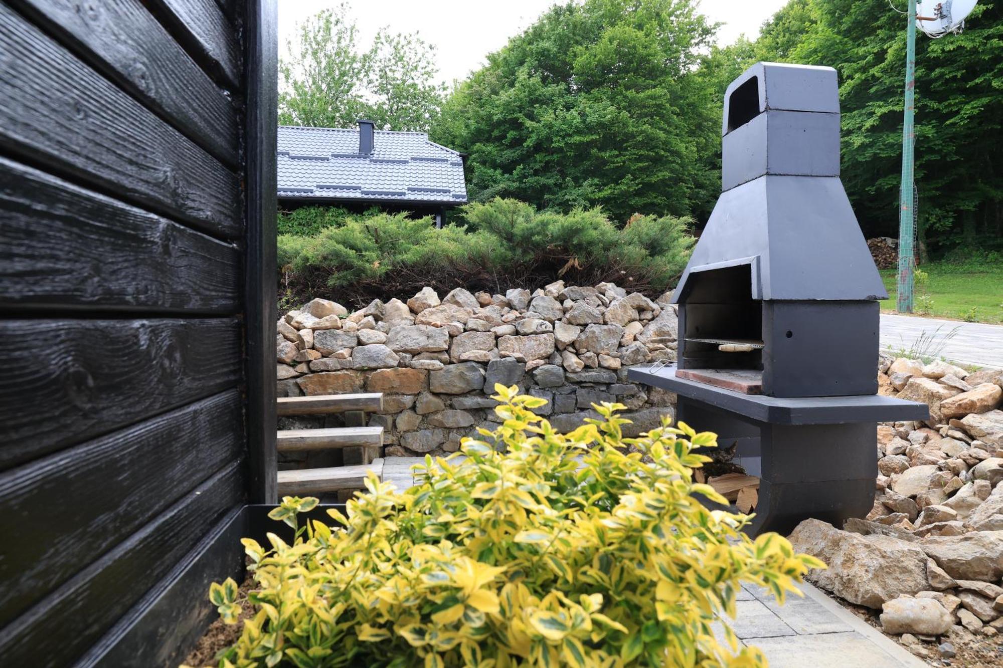 Woodenhouse With Two Apartments โอโทชาส ภายนอก รูปภาพ
